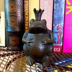 Set of two antique bronze frog with crown bookends